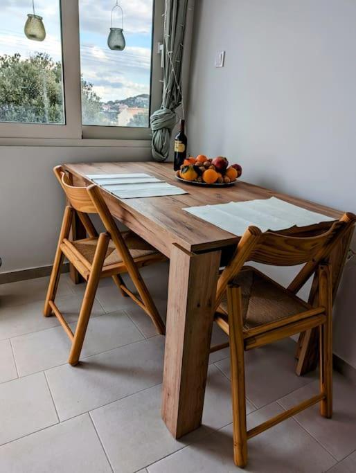 דירה Vasiliki Studio, Beautiful New Built 10 Km To Airport *