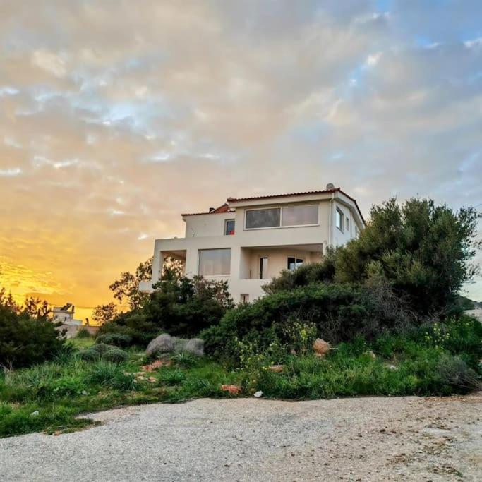 Vasiliki Studio, Beautiful New Built 10 Km To Airport *